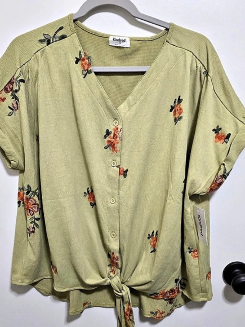 NWT Kindred Boho Embroidered Floral Blouse Green 2X Tie Front Top